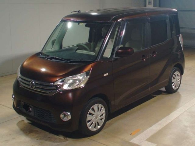 7295 Nissan Dayz roox B21A 2014 г. (TAA Kinki)